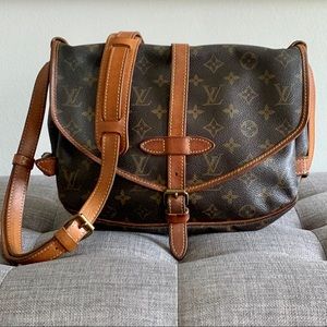 Louis Vuitton Saumur 30